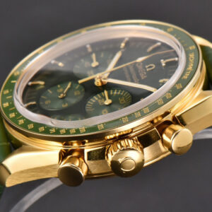 Speedmaster Moonwatch 42.5mm V6SF YG/Green Dial Green Rubber Strap Manual Chrono - Image 31
