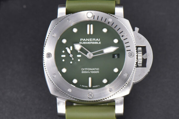 PAM1055 42mm Luminor Submersible VSF on Green Rubber Strap P.900 Clone