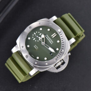 PAM1055 42mm Luminor Submersible VSF on Green Rubber Strap P.900 Clone - Image 2