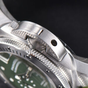 PAM1055 42mm Luminor Submersible VSF on Green Rubber Strap P.900 Clone - Image 8