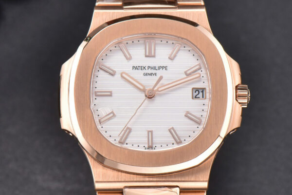 Nautilus 5711/1R PPF White Textured Dial on RG Bracelet 324CS V5
