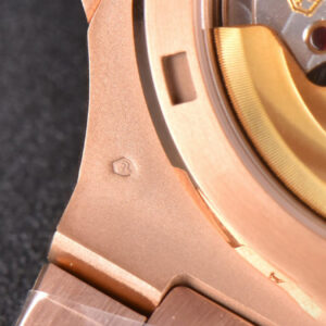 Nautilus 5711/1R PPF White Textured Dial on RG Bracelet 324CS V5 - Image 17