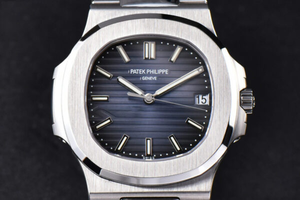 Nautilus 5711/1A PPF 40MM Blue Textured Dial SS Bracelet 324CS V2 (Updated To V5)