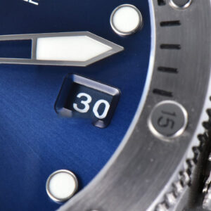 PAM1391 44mm Submersible Quaranta TTF Blue Dial Rubber Strap P9010 - Image 21