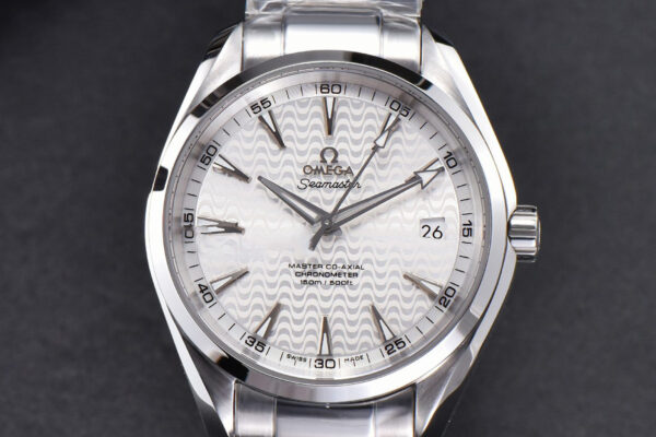 Aqua Terra 150M VSF 41MM White Wave Dial Silver Markers SS Bracelet A8500