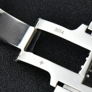Overseas 4500V 41mm ZF White Dial SS Bracelet A5100 - Image 28