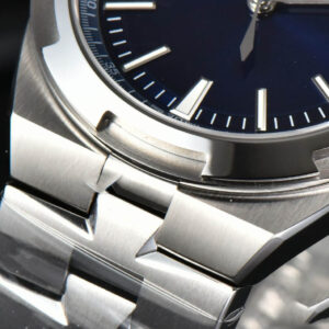 Overseas 4500V 41mm ZF Blue Dial SS Bracelet A5100 - Image 12