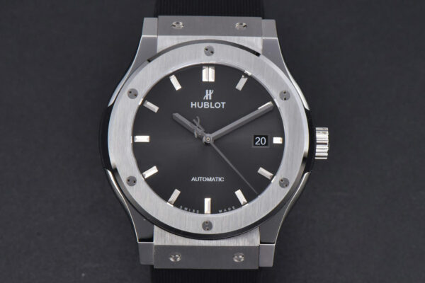 Classic Fusion 42mm SS JJ+F Black Dial Black Rubber Strap A1110