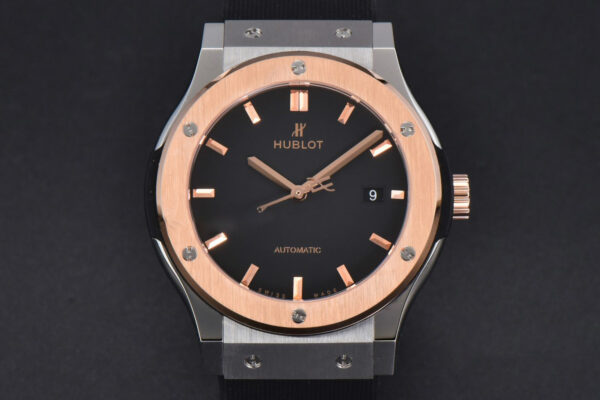 Classic Fusion 42mm RG/SS JJ+F Black Dial Black Rubber Strap A1110