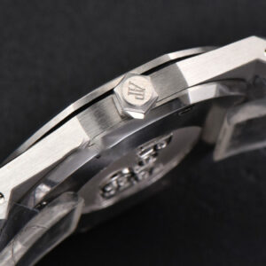 Royal Oak Ladies 33mm 8F Diamond Black Dial SS Bracelet Swiss Quartz - Image 3