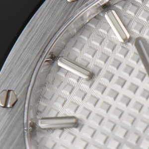 Royal Oak Ladies 33mm 8F White Dial SS Bracelet Swiss Quartz - Image 22