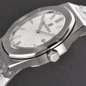 Royal Oak Ladies 33mm 8F White Dial SS Bracelet Swiss Quartz - Image 26