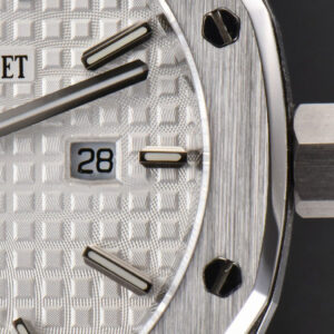 Royal Oak Ladies 33mm 8F White Dial SS Bracelet Swiss Quartz - Image 28