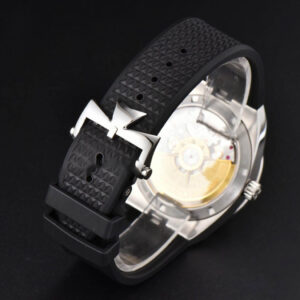 Overseas 4500V 41mm ZF White Dial Black Rubber Strap A5100 - Image 12