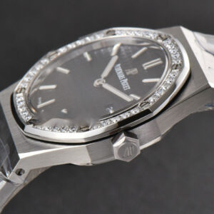 Royal Oak Ladies 33mm 8F Diamond Black Dial SS Bracelet Swiss Quartz - Image 29
