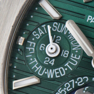 Nautilus 5740 40mm TWF Green Dial SS Bracelet A240 - Image 18