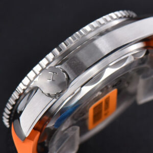 Planet Ocean 600m 43.5mm VSF Black Dial 1/4 Orange Bezel Rubber Strap A8900 - Image 13
