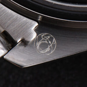 Planet Ocean 600m 43.5mm VSF Black Dial SS Bracelet A8906 - Image 9