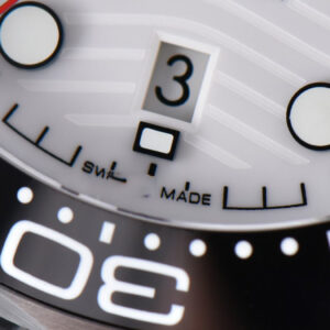 Seamaster Diver SS 300M VSF 42MM White Dial Rubber Strap A8800 - Image 9