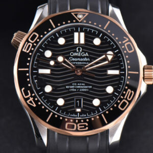 Seamaster Diver RG/SS 300M VSF 42MM Black Dial Rubber Strap A8800