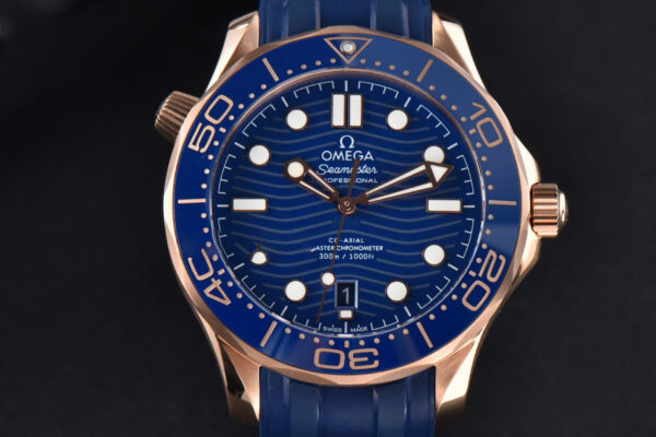 Seamaster Diver RG/SS 300M VSF 42MM Blue Dial Rubber Strap A8800