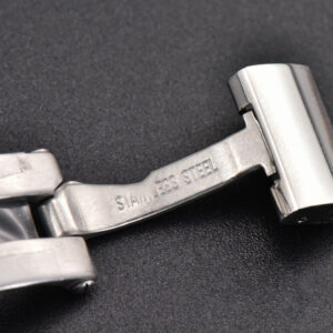 Tank Must Large 33.7mmx25.5mm K11F Diamond White Dial SS Bracelet Ronda Quartz - Image 15