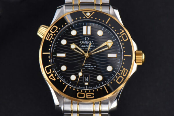Seamaster Diver YG/SS 300M VSF 42MM Black Dial YG/SS Bracelet A8800