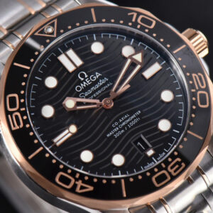 Seamaster Diver RG/SS 300M VSF 42MM Black Dial RG/SS Bracelet A8800 - Image 13