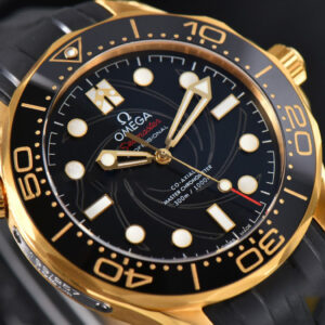 Seamaster Diver 007 YG/SS 300M VSF 42MM Black Dial Rubber Strap A8800 - Image 6