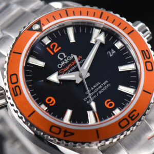 Planet Ocean 600m 42mm VSF Black Dial Orange Bezel SS Bracelet A8500 - Image 6