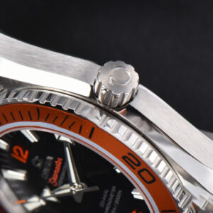 Planet Ocean 600m 42mm VSF Black Dial Orange Bezel SS Bracelet A8500 - Image 8