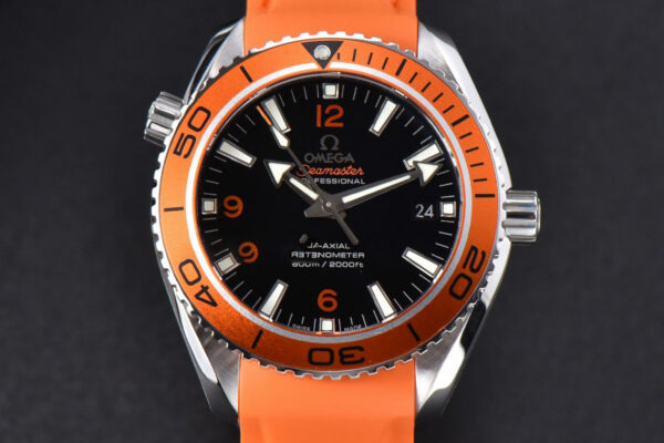 Planet Ocean 600m 42mm VSF Black Dial Orange Bezel Orange Rubber Strap A8500