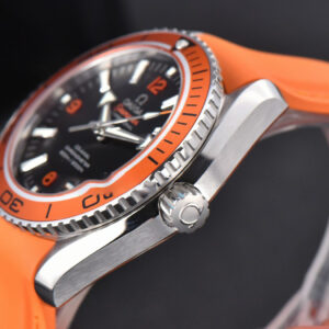 Planet Ocean 600m 42mm VSF Black Dial Orange Bezel Orange Rubber Strap A8500 - Image 10