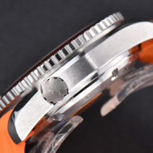Planet Ocean 600m 42mm VSF Black Dial Orange Bezel Orange Rubber Strap A8500 - Image 12