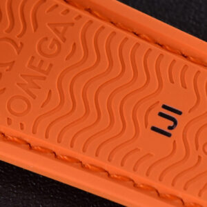 Planet Ocean 600m 42mm VSF Black Dial Orange Bezel Orange Rubber Strap A8500 - Image 18