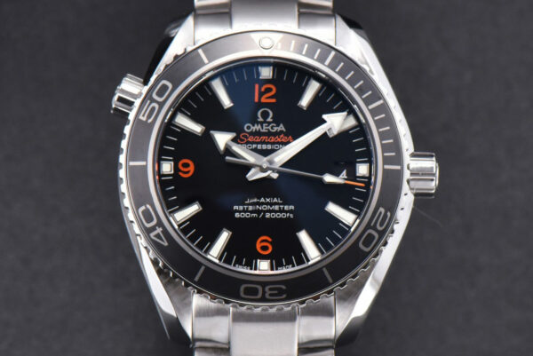 Planet Ocean 600m 42mm VSF Black Dial Orange Marker SS Bracelet A8500