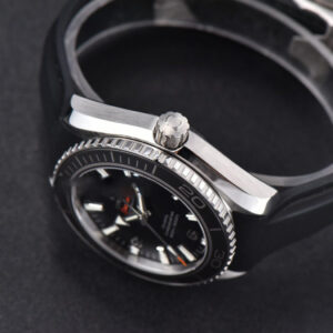 Planet Ocean 600m 42mm VSF Black Dial Rubber Strap A8500 - Image 10
