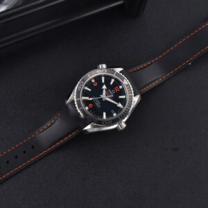 Planet Ocean 600m 42mm VSF Black Dial Orange Marker Rubber Strap A8500 - Image 3