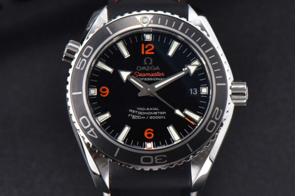 Planet Ocean 600m 42mm VSF Black Dial Orange Marker Rubber Strap A8500