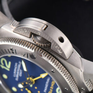 PAM719 Luminor Submersible 1950 GMT Mike Horn VSF 47mm Blue Dial Rubber Strap P9001 - Image 14