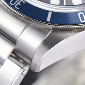 Heritage 2016 Black Bay Shield Blue 41MM ZF SS Bracelet A2824 - Image 8