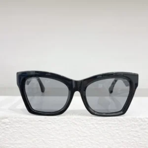 BURBERRY (BE 4420U) - Image 4