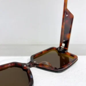BURBERRY (BE 5381U) - Image 3