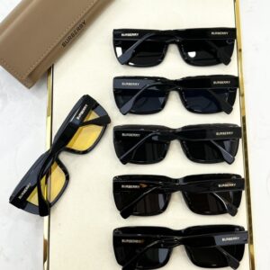 BURBERRY (BE4376 ) - Image 2