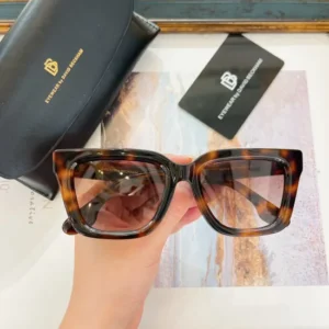 VICTORIABECKHAM (VB644S) - Image 3