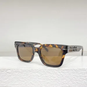 FENDI (FE40078I)