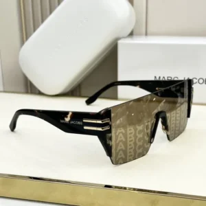 MARC JACOBS(MARC 712)