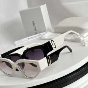 MARC JACOBS(MJ645 0210130)