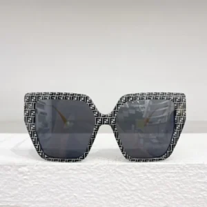 FENDI (FE40012U) - Image 4