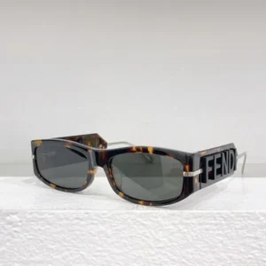 FENDI (FE40120I) - Image 6